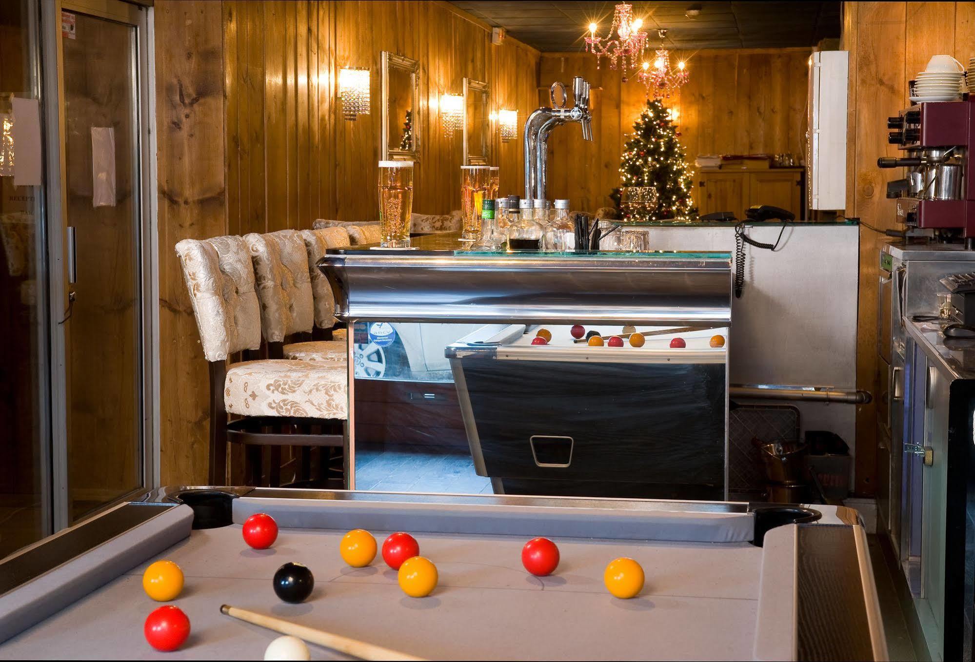 Madame Vacances - Hotel Courchevel Olympic Экстерьер фото
